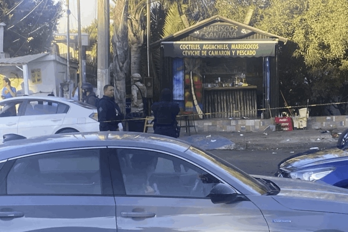 IBAN POR EL SUBDELEGADO DE PLAYAS DE TIJUANA DURANTE BALACERA EN PUESTO DE MARISCOS DE LOMAS DEL PORVENIR