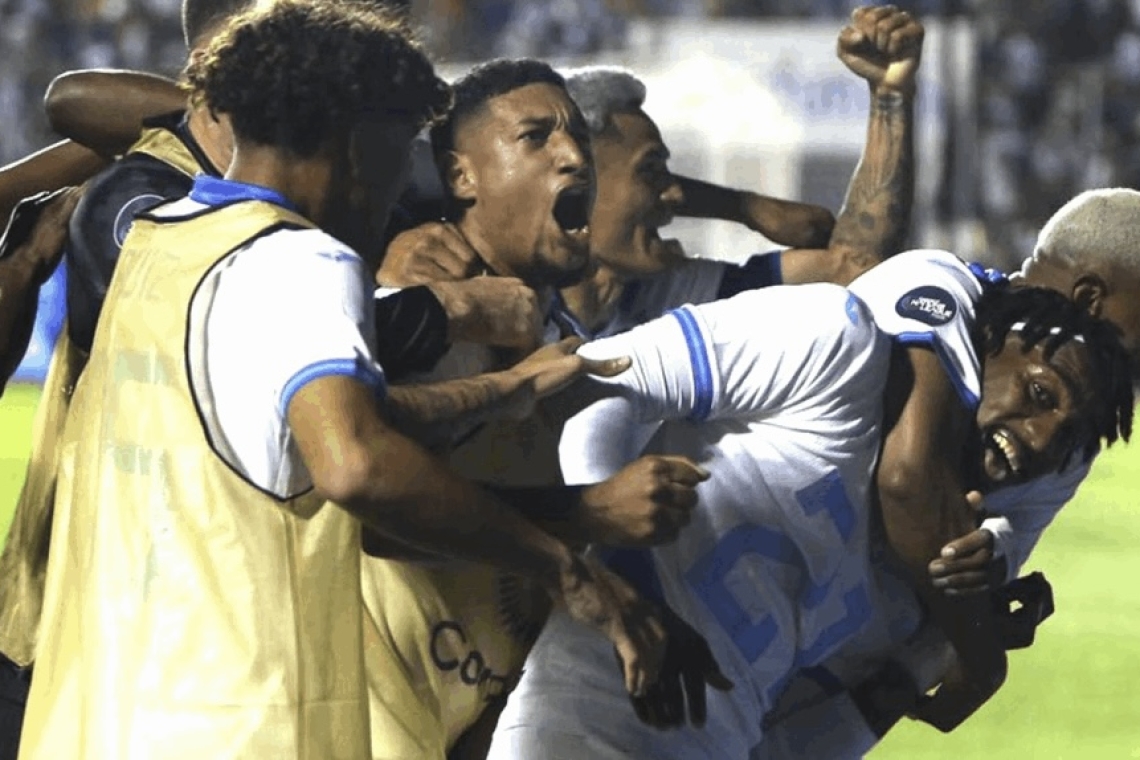 LA SELECCIÓN NACIONAL PERDIÓ POR 2-0 HONDURAS 