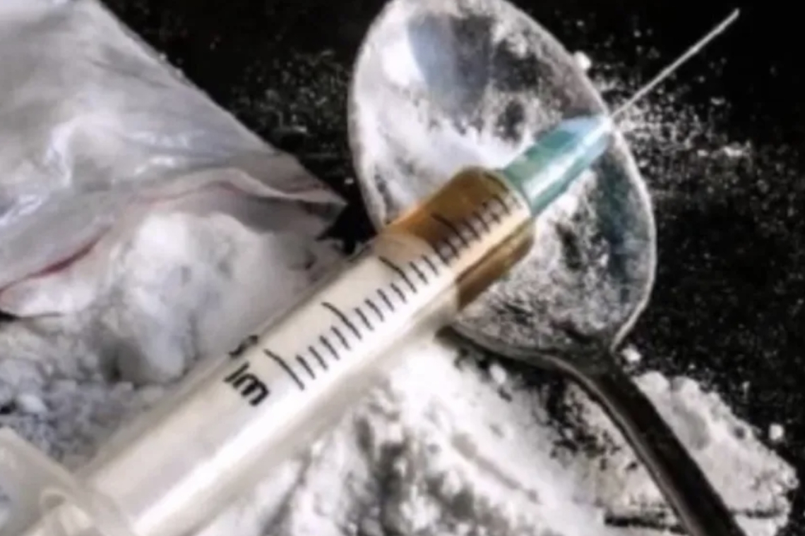 LA AGENCIA ANTIDROGAS DE EU PERSIGUE AHORA A LAS MÁQUINAS PARA PRODUCIR PASTILLAS 