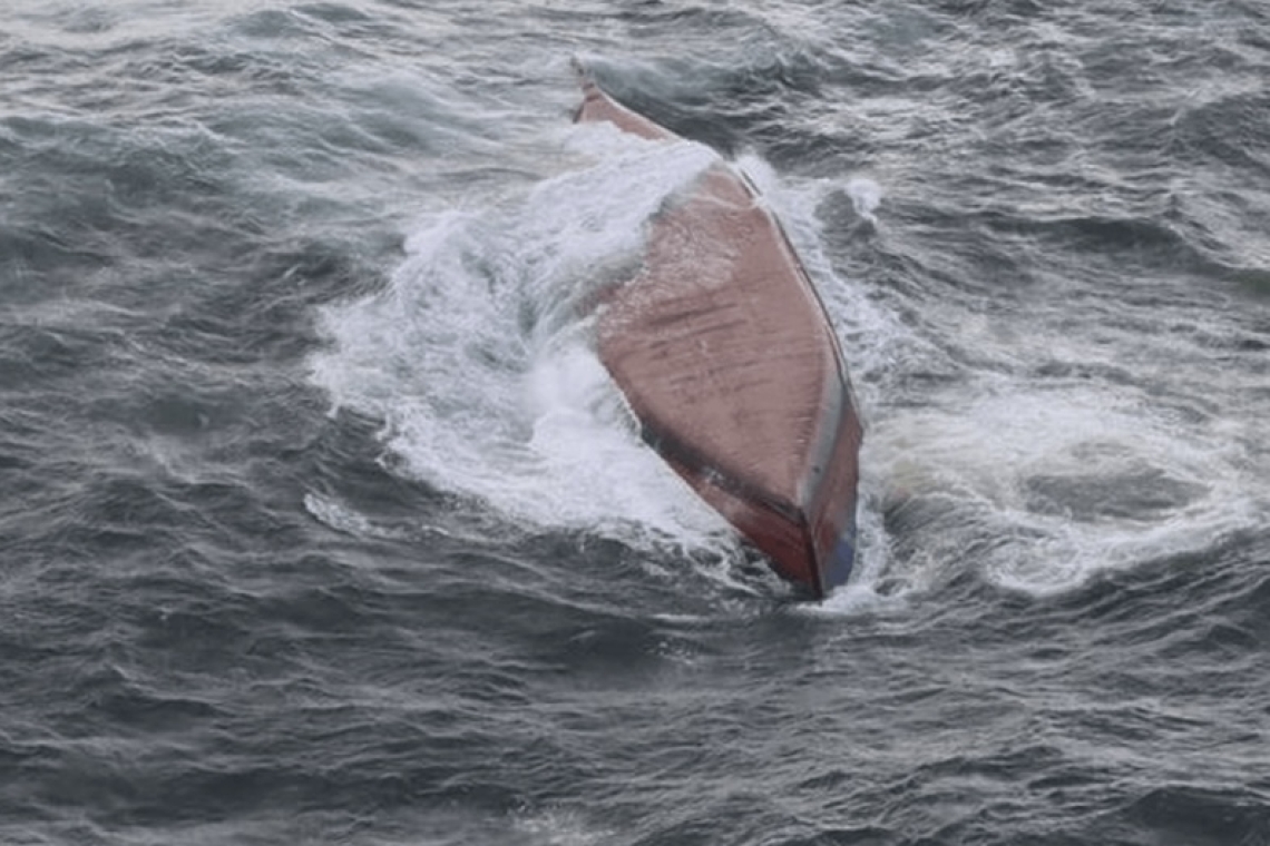 NAUFRAGIO DE BARCO SURCOREANO FRENTE A COSTAS DE JAPÓN DEJA 8 MUERTOS