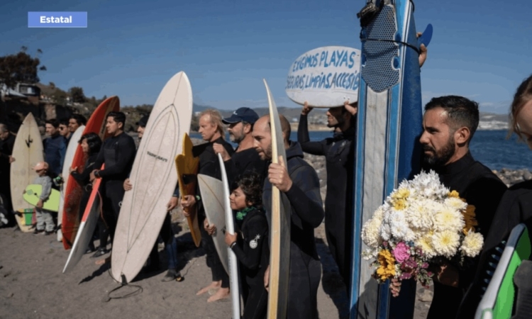 SURFISTAS RINDEN HOMENAJE A EXTRANJEROS DESAPARECIDOS EN ENSENADA