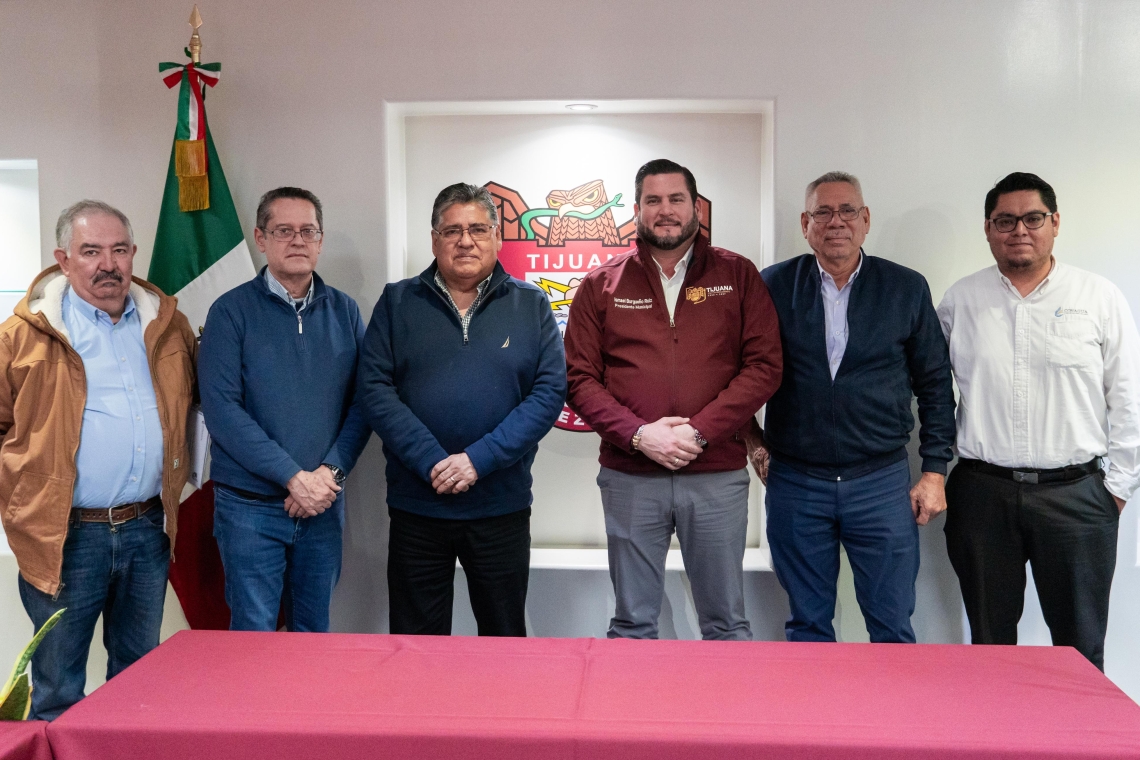 Se reúne presidente municipal Ismael Burgueño con el titular de CONAGUA en BC 