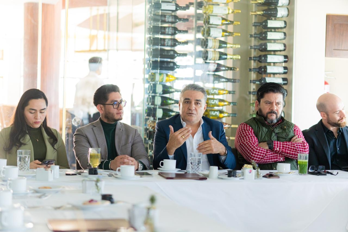 Mejora doctor Ruiz Uribe coordinación del Gobierno de México con empresarios de Baja California 