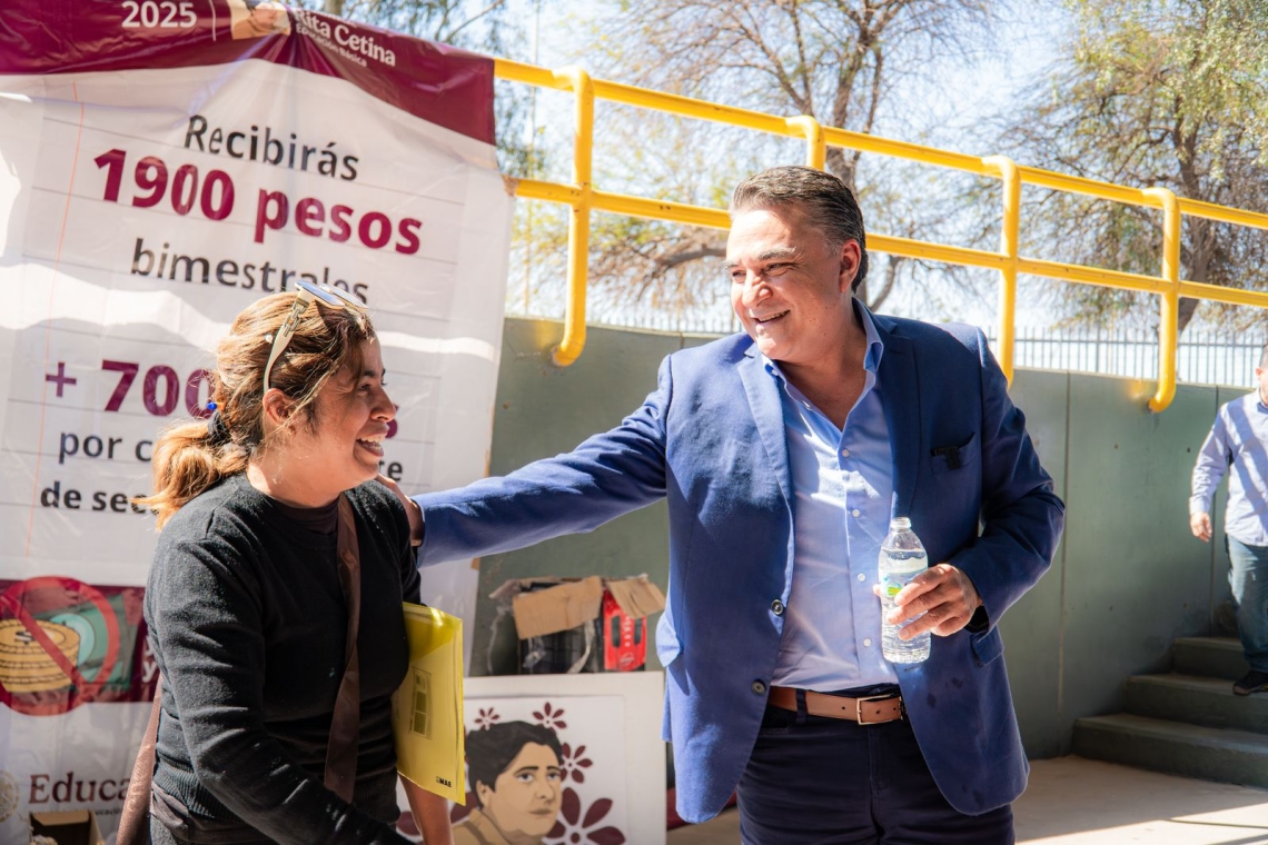 Continúa la entrega de la Beca Rita Cetina a jóvenes de secundaria: Doctor Ruiz Uribe