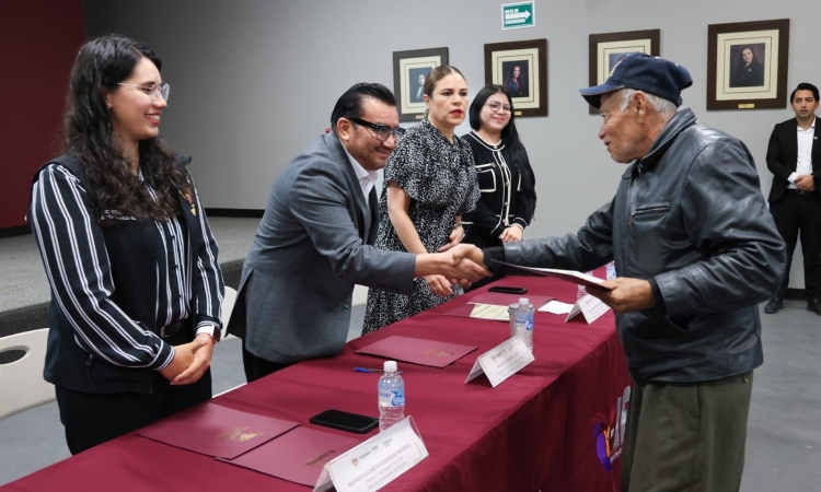 Entrega Gobierno Municipal cerca de 200 actas de nacimiento extemporáneas