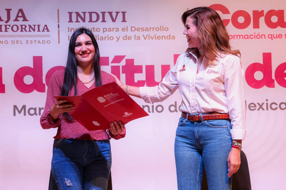 Entrega Marina, títulos de propiedad
