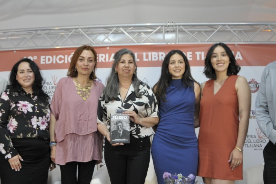 Emotiva presentación de libro biográfico de Don Eligio Valencia Roque