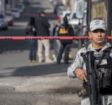 Hallan cadáveres en vehículos y detienen a integrantes del Cártel de Sinaloa en Tijuana