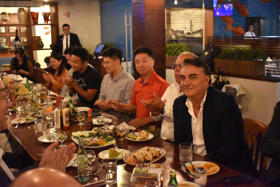 Bienvenidos Chinos y Bienvenidas sus Inversiones a Baja California: Ruiz Uribe