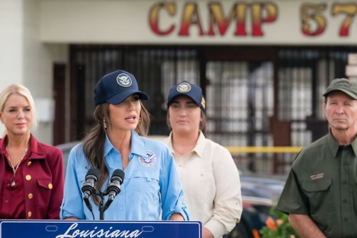 Cárteles y extremistas ofrecen recompensas por asesinar a agentes del ICE, alerta EU