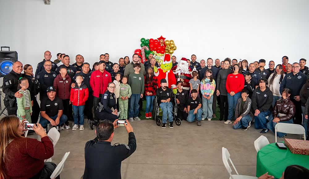 posada hijos policias caiods tijuana navidad