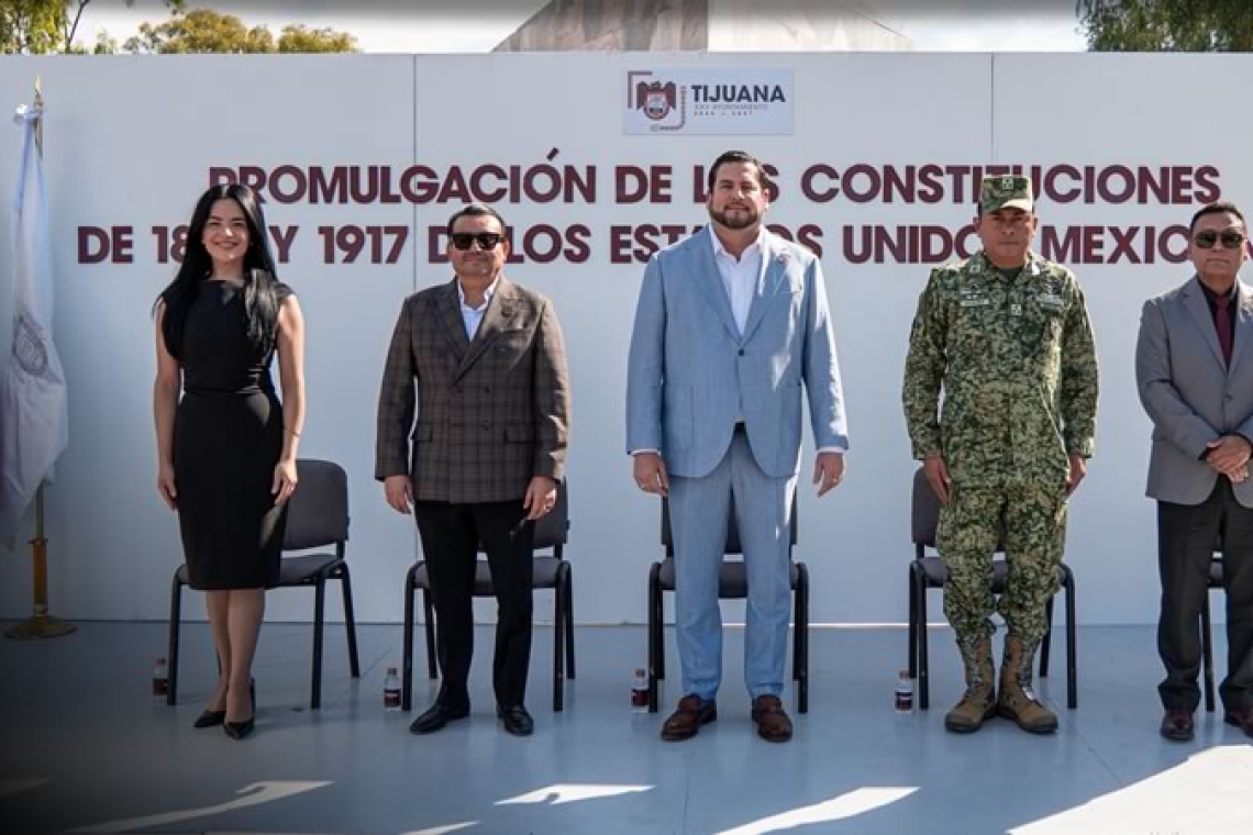 Preside Ismael Burgueño Ruiz acto cívico del Aniversario de la Promulgación de las Constituciones de 1857 y 1917
