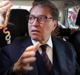 PT y PVEM tendrán cuatro días más para analizar propuesta de reforma electoral: Monreal