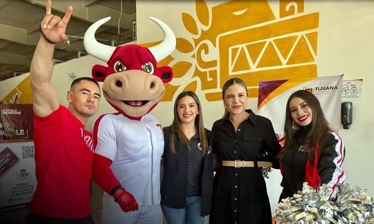 Fortalece Gobierno Municipal alianza con Club Toros en beneficio de adultos mayores.