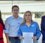 Entrega Ismael Burgueño cámaras corporales a elementos de la Policía Municipal de Tijuana