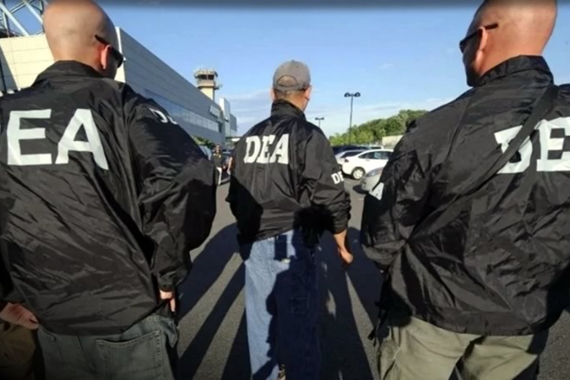 Agentes de la DEA, coludidos con el 'narco' ante la “farsa de guerra”, revelan documentos