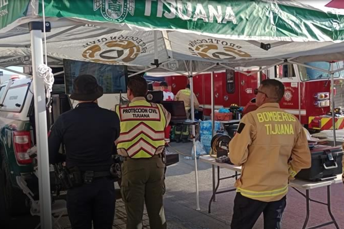 Atendió XXV Ayuntamiento de Tijuana derrame de material químico sobre el bulevar 2000