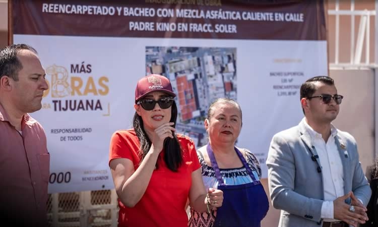 Supervisa Abdiel Gutiérrez Coronado obra de reencarpetado en el fraccionamiento El Soler