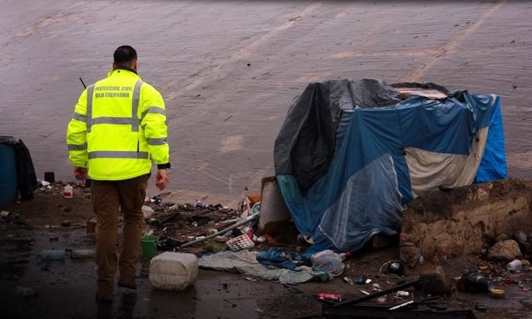 REALIZA GOBIERNO DEL ESTADO ACCIONES DE EVACUACIÓN PREVENTIVA EN CANALIZACIÓN DEL RÍO TIJUANA ANTE RACHEL