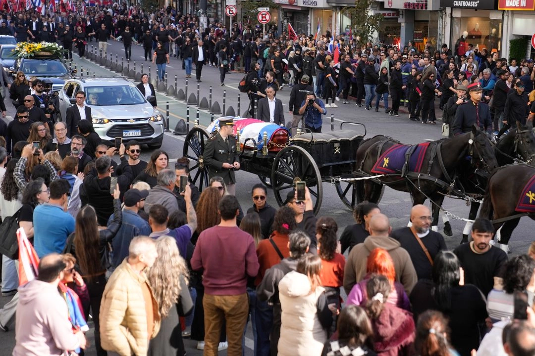 uruguayos despiden a mujica entre lagrimas y agradecimientos 687e0e5e 6f11 4003 ac54 7292c98b9fc1 medialjnimgndimagefullsize